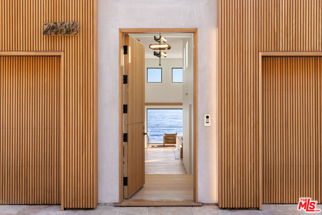 Property Photo: 24818 Malibu Road CA 90265