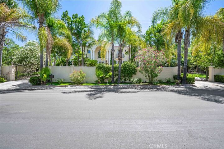 Property Photo: 5108 Otis Avenue CA 91356