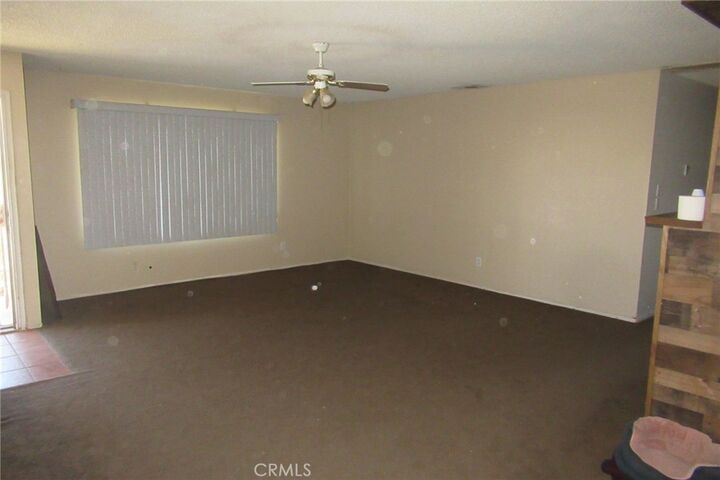 Property Photo: 19019 Madrone Street CA 92345