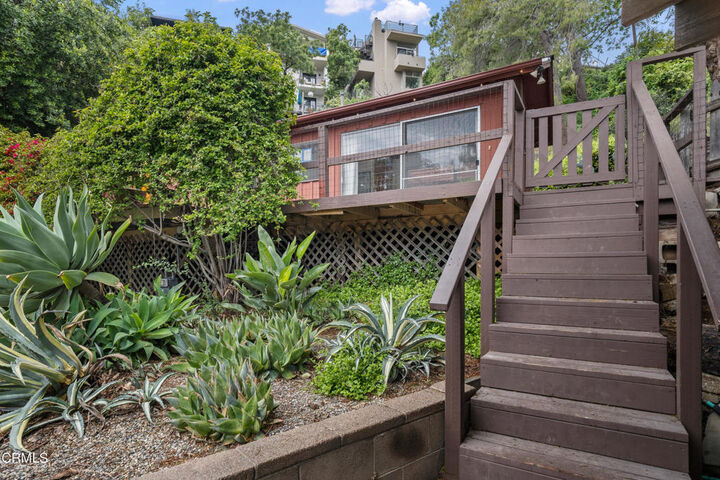 Property Photo:  503 Quail Drive  CA 90065 