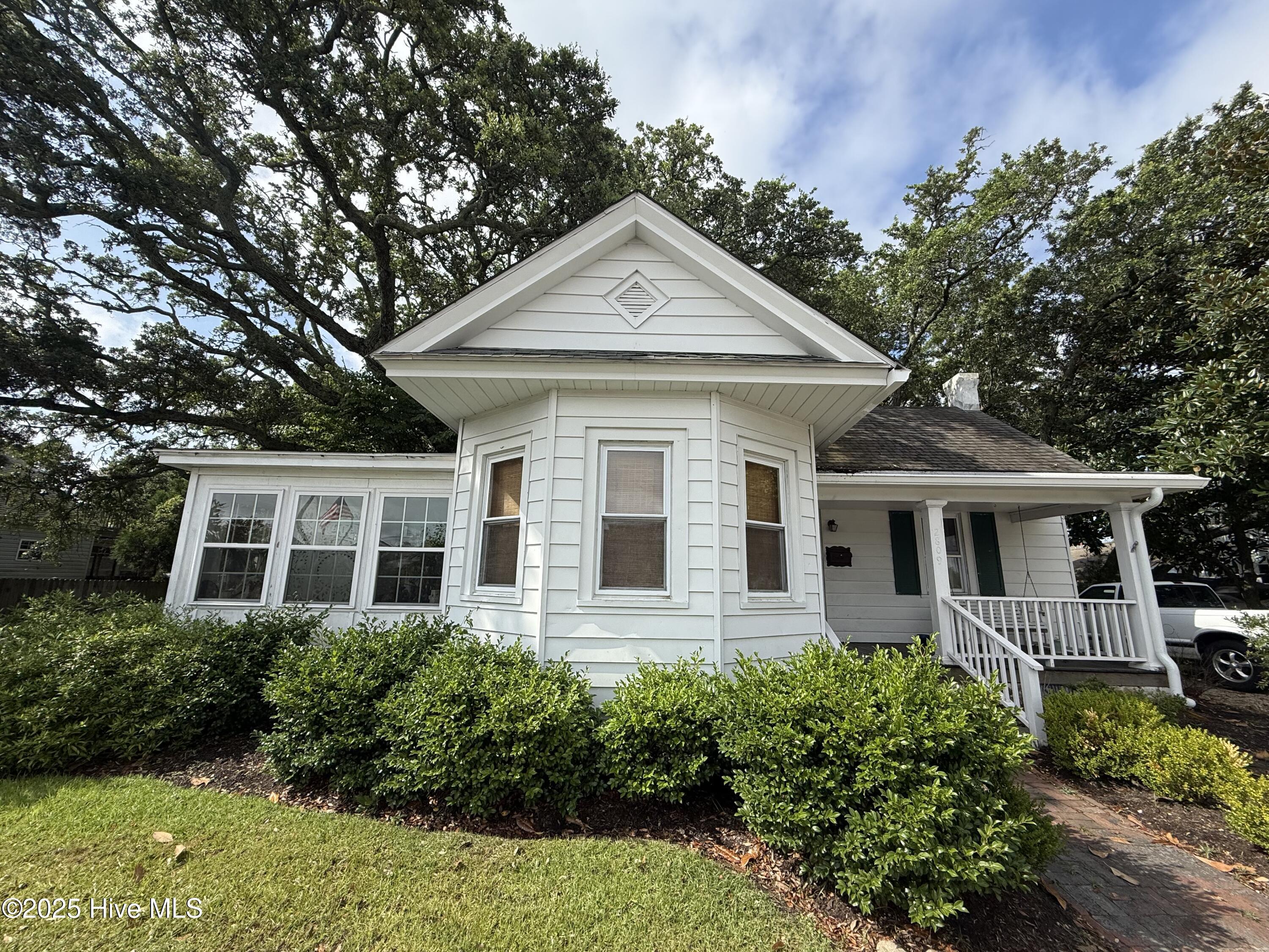 Property Photo: 2809 Arendell Street NC 28557