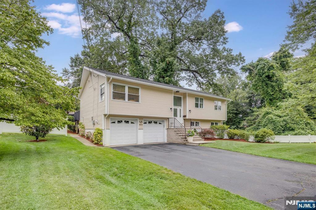 Property Photo:  260 Elm Street  NJ 07649 