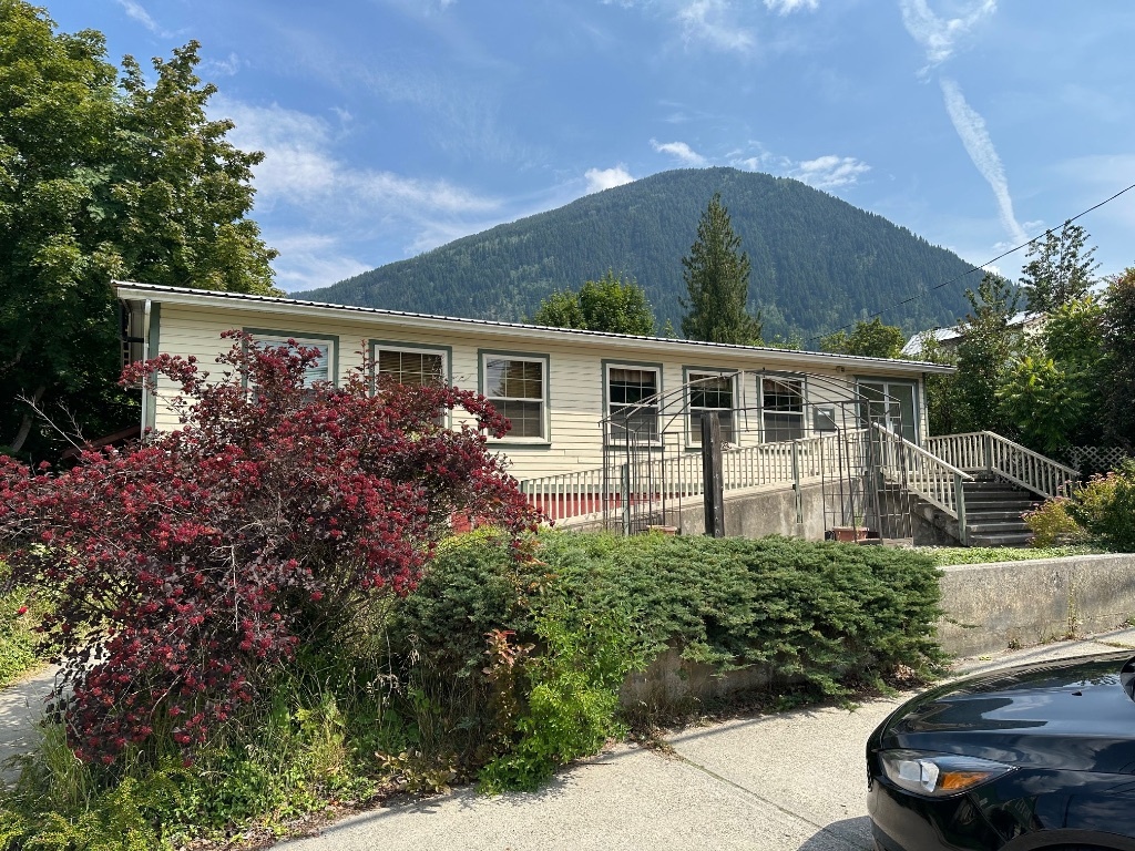 Photo de la propriété: 316 6th Avenue BC V0G 1S0