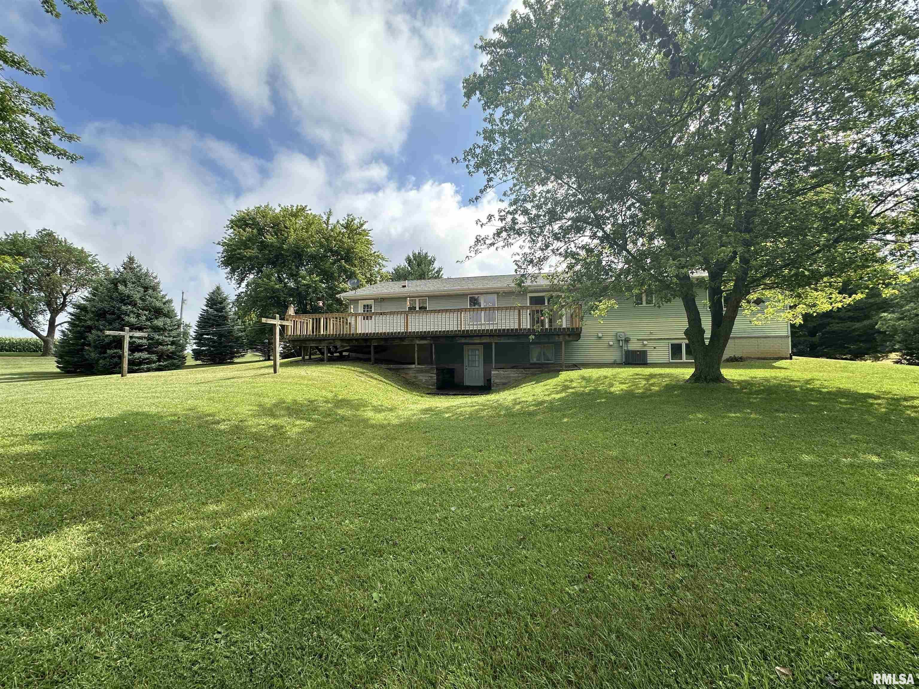 Property Photo: 295 County Highway 8 Highway IL 61729