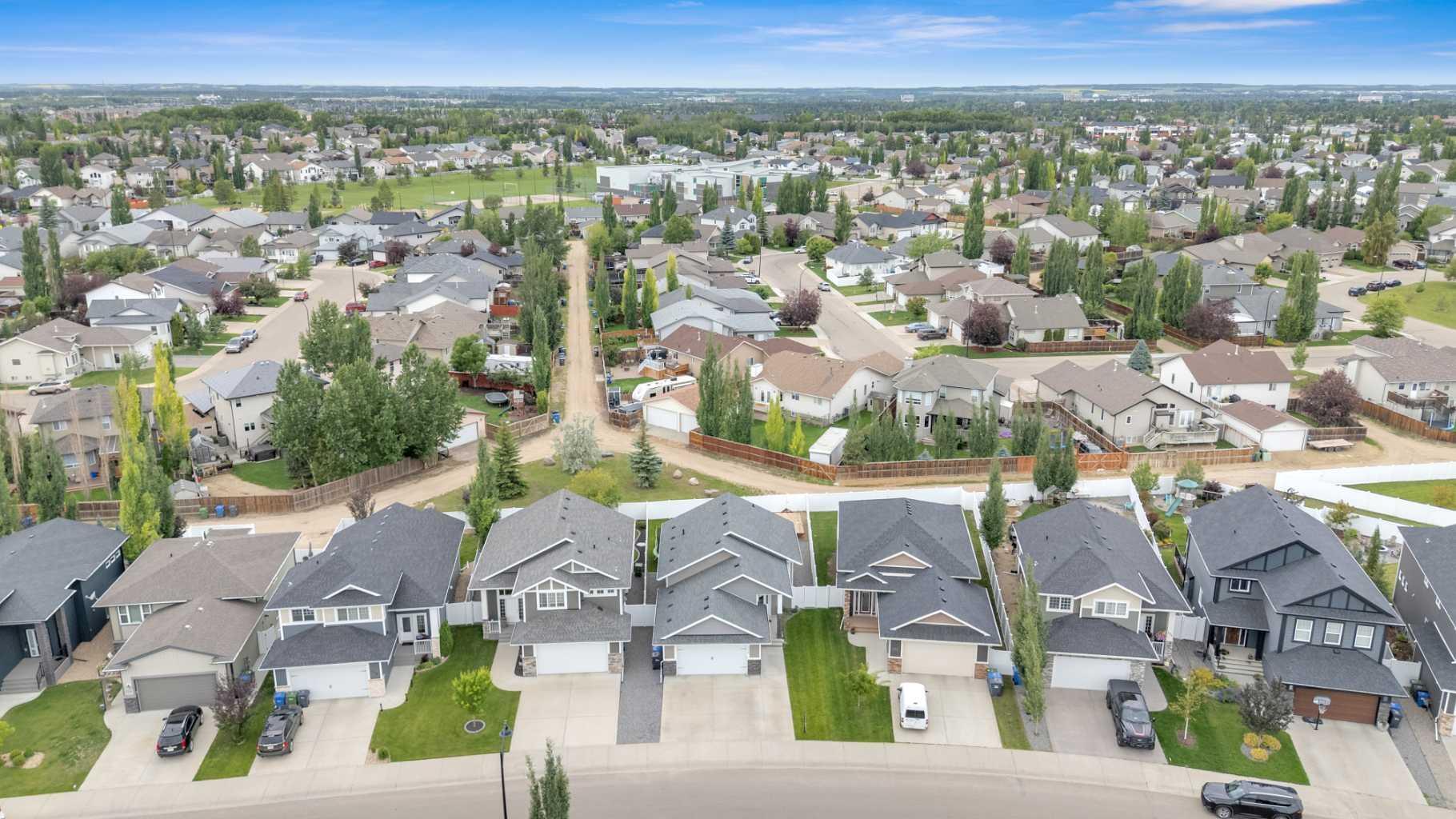 Property Photo: 126 Lalor Drive AB T4R 3L9