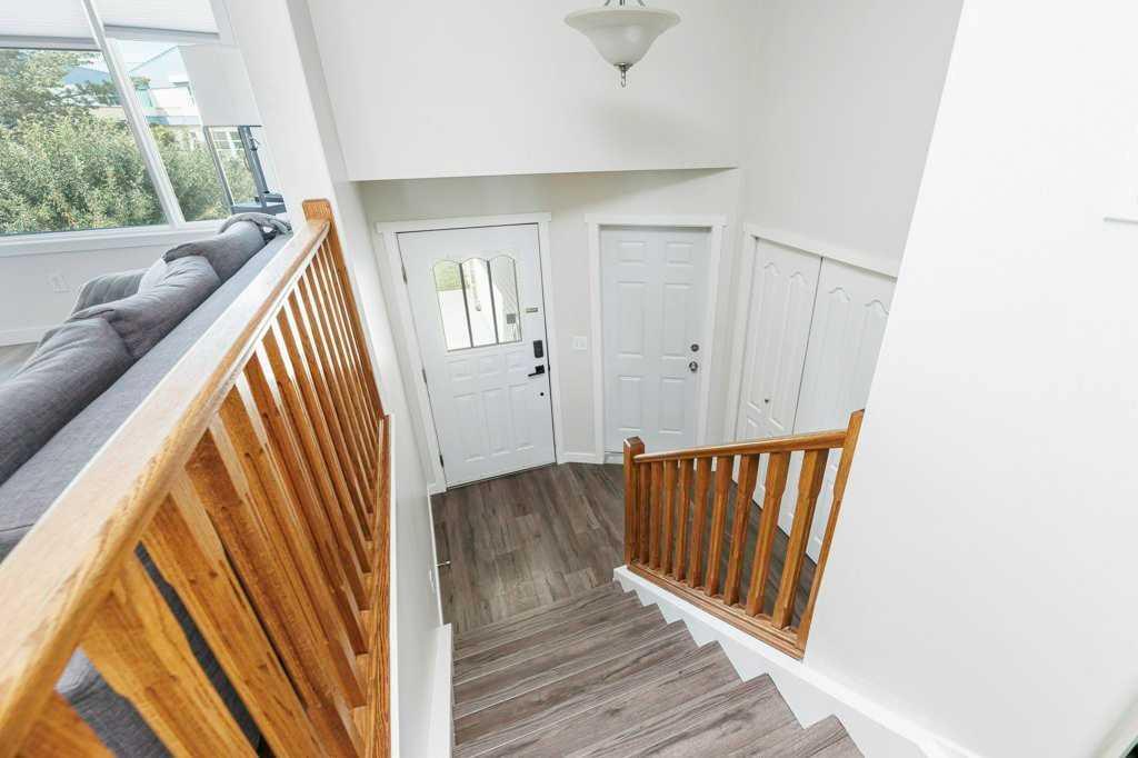 Property Photo: 35 Lees Street AB T4R 2P1