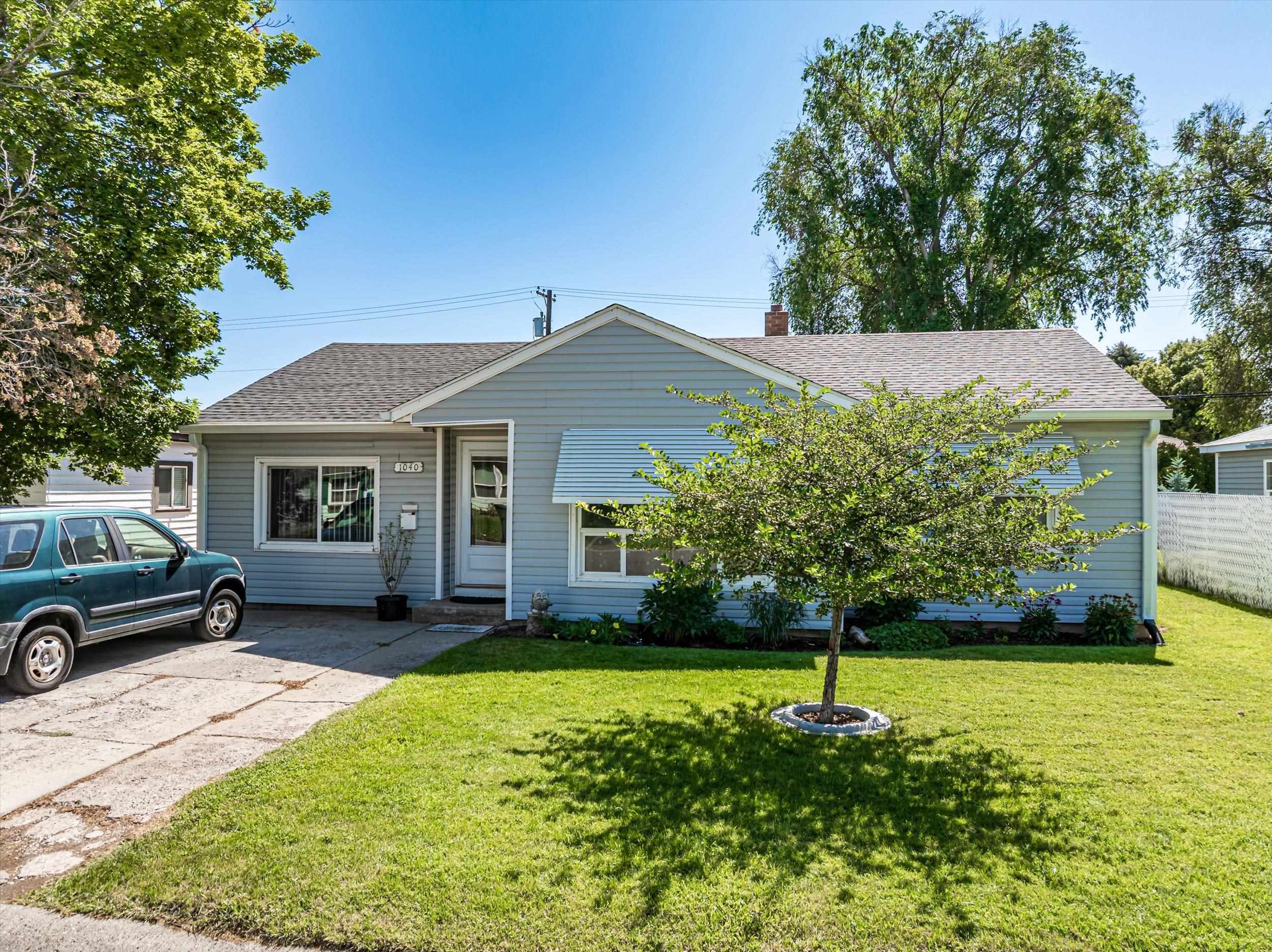 Property Photo:  1040 Howard Ave.  ID 83201 