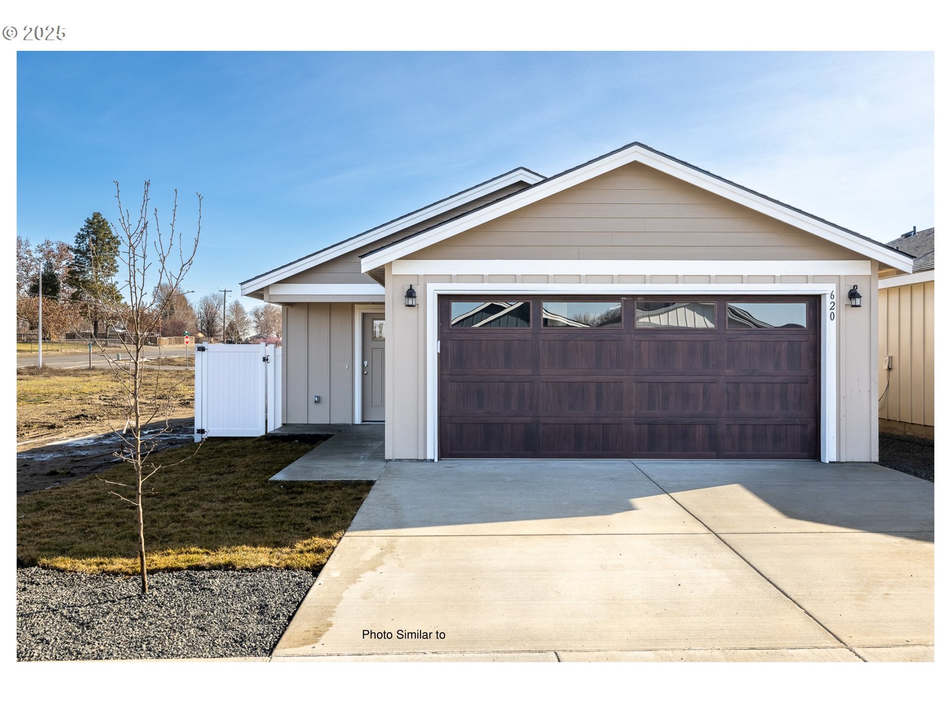 Property Photo: 950 Tinley St OR 97875