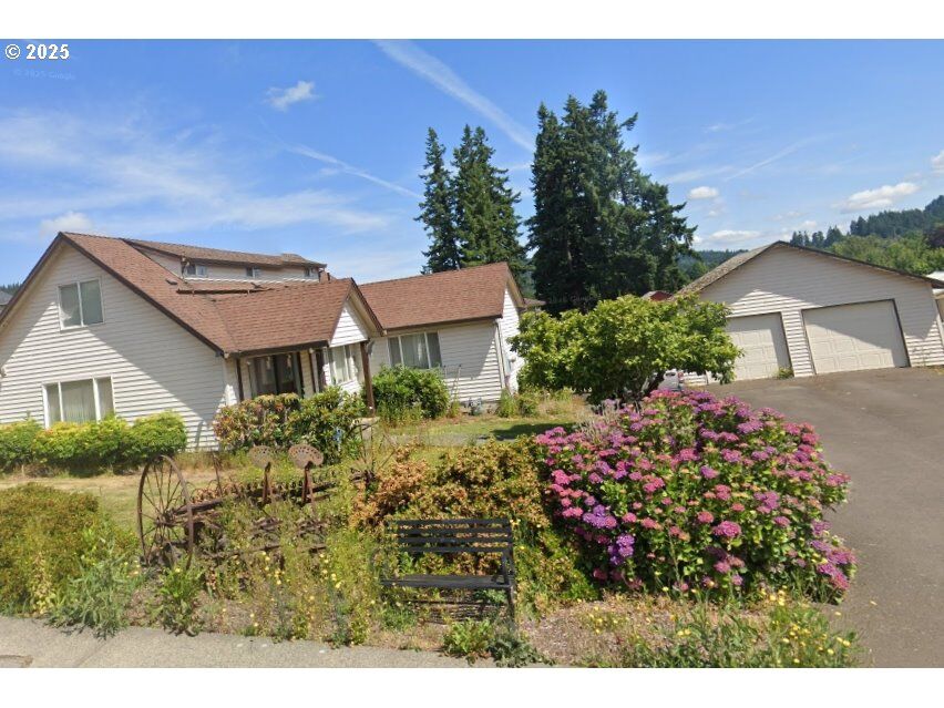 Property Photo: 11885 SE Summers Ln OR 97015