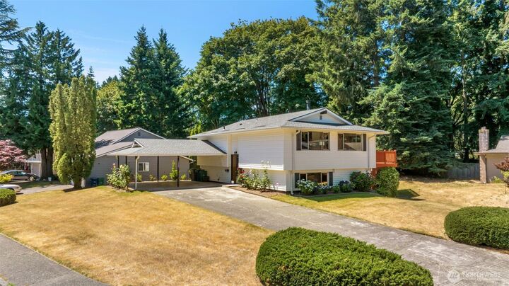 Property Photo:  13009  111th Place NE  WA 98034