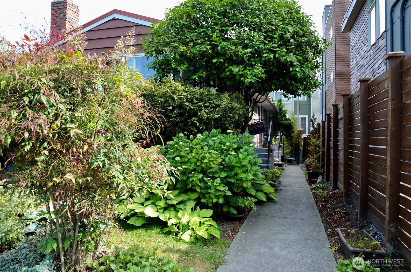 Property Photo: 1409 NW 65th Street 3 WA 98117