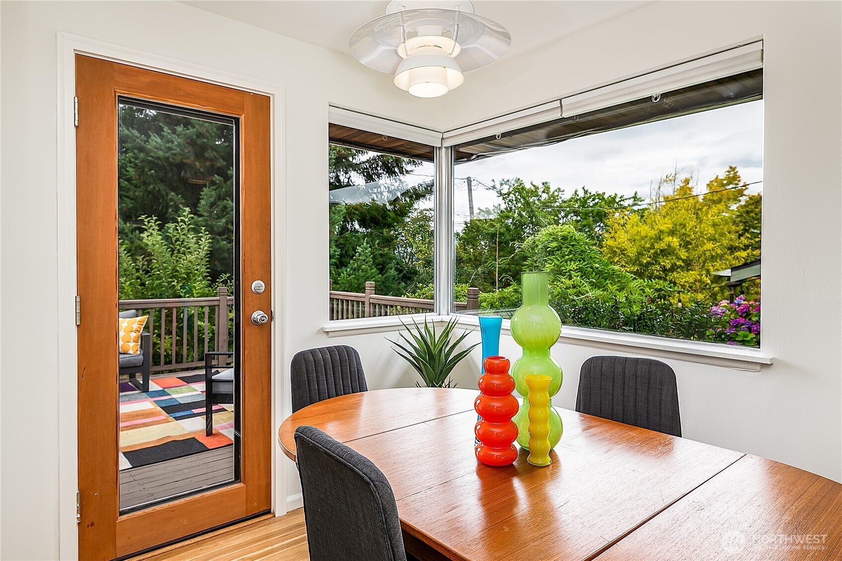 Property Photo: 8008 S Lakeridge Drive WA 98178