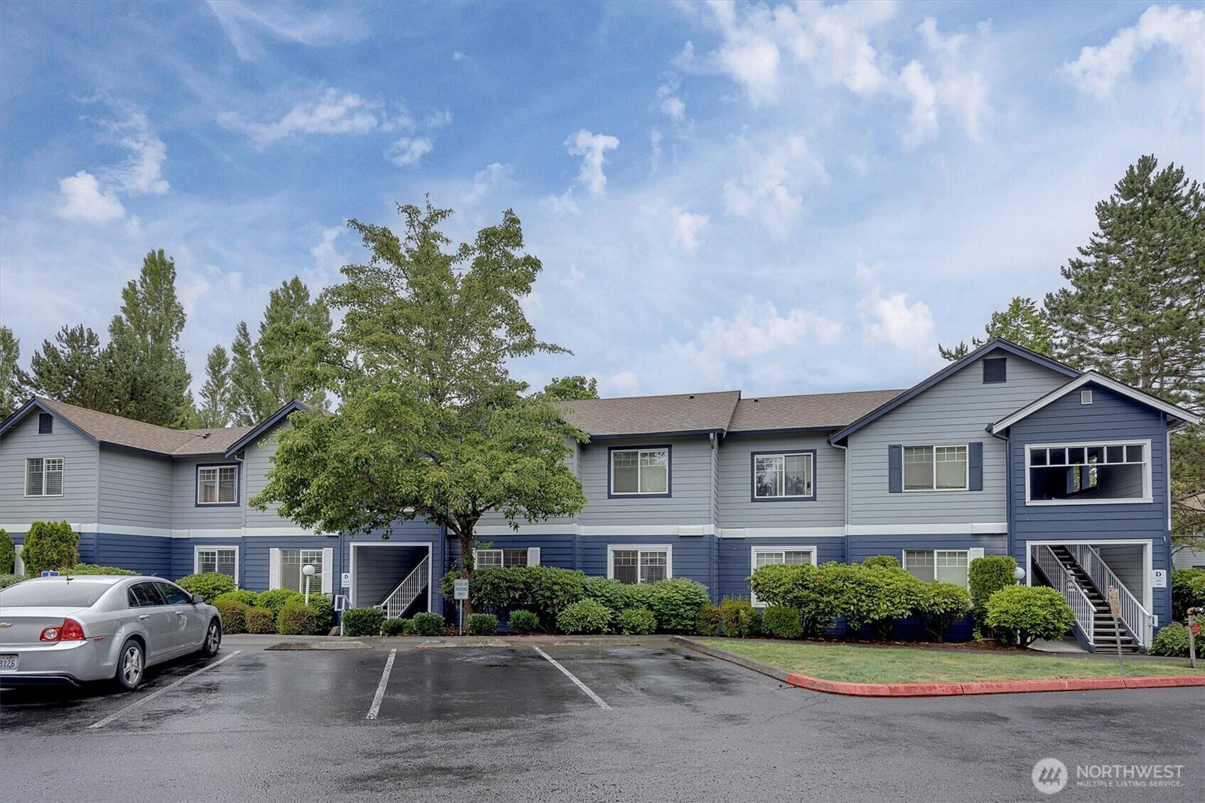 Property Photo:  10825 SE 200th Street D-103  WA 98031 