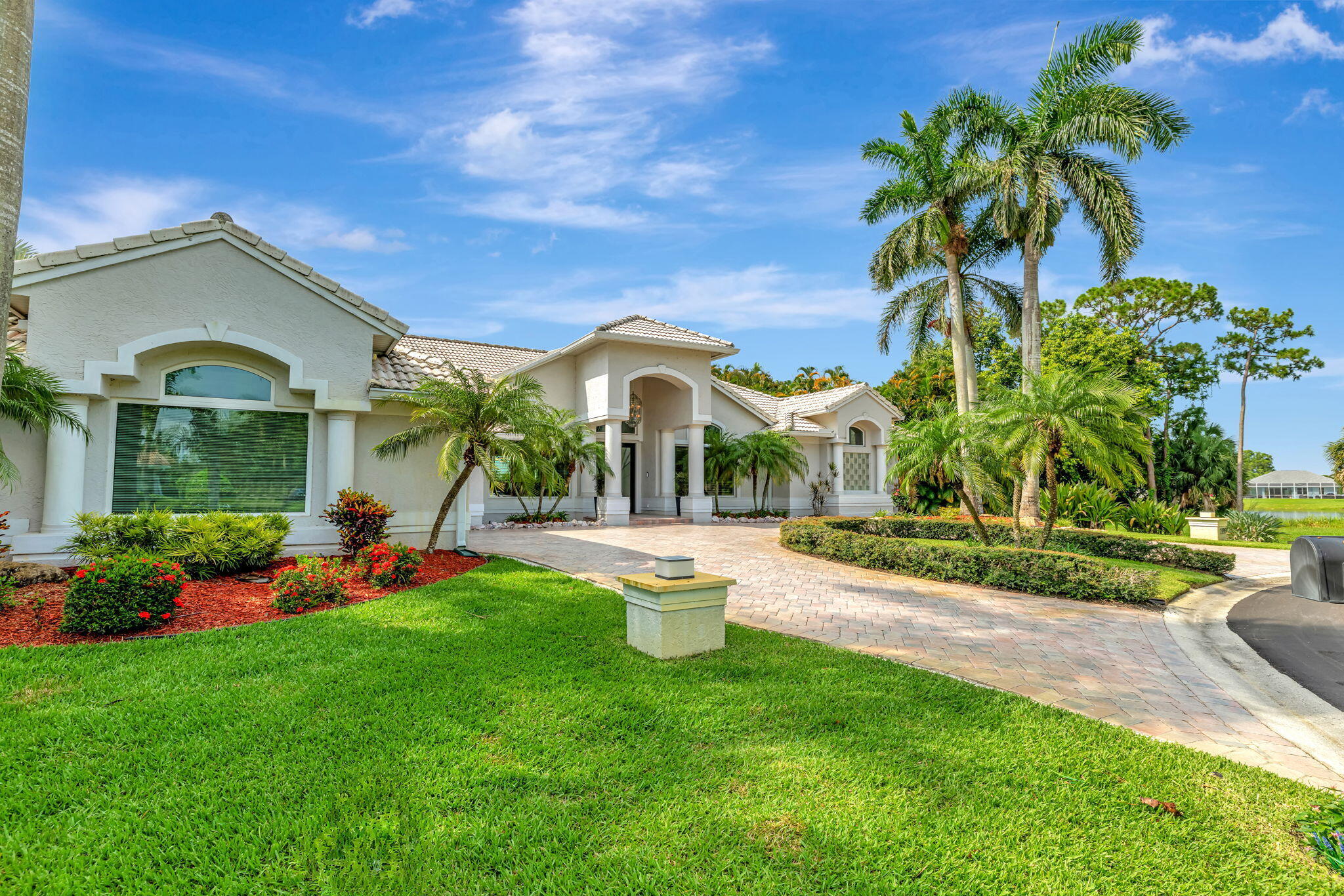 Property Photo: 2799 SE Bluem Way FL 34952