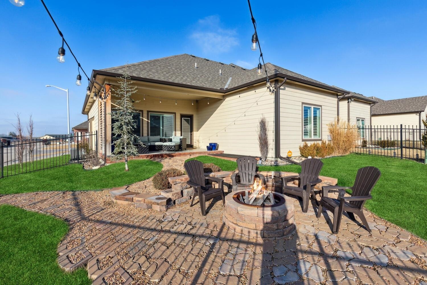 Property Photo: 818 N McCloud Unit 305 KS 67002