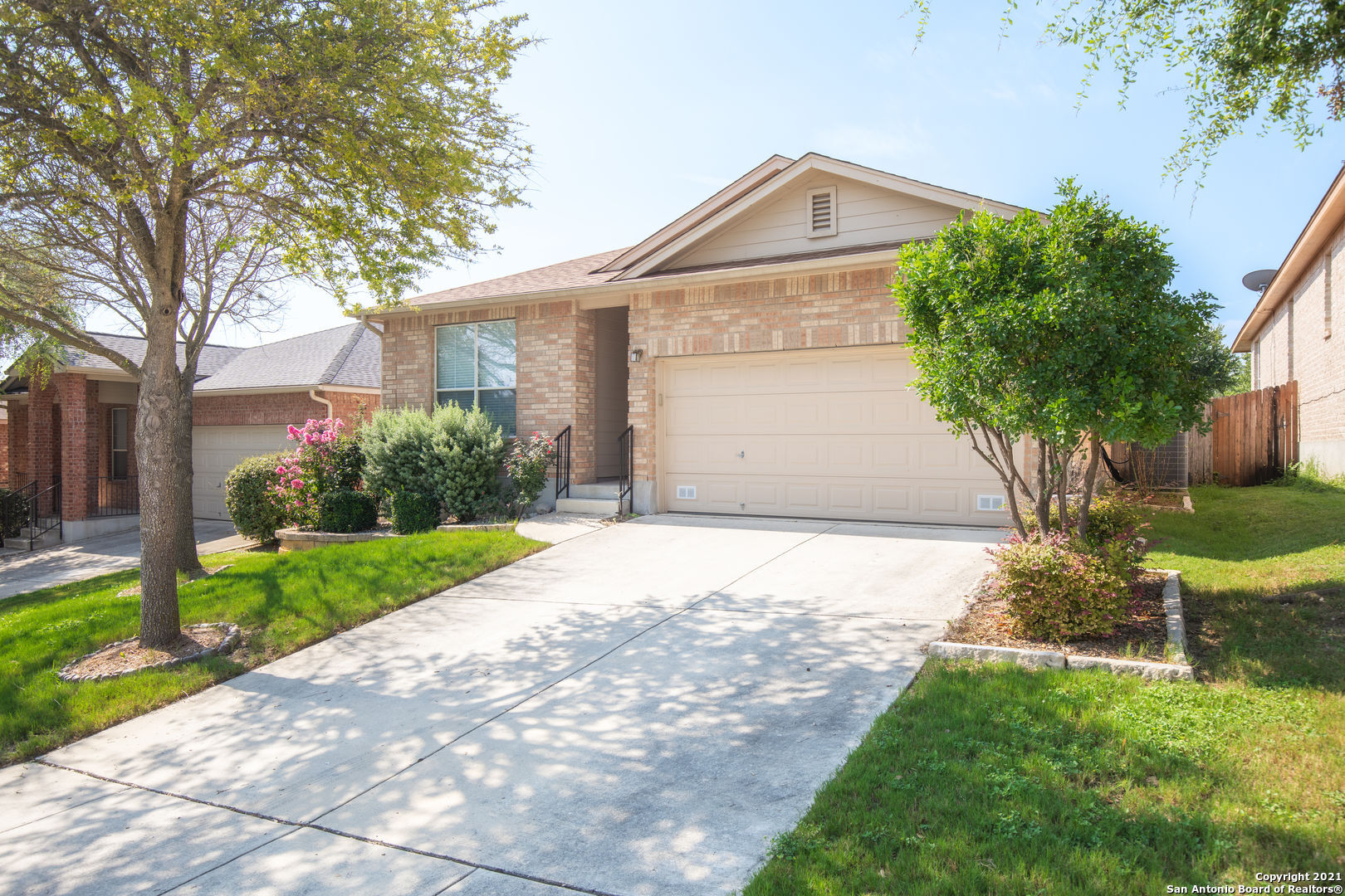 Property Photo: 12238 Redbud Leaf TX 78253