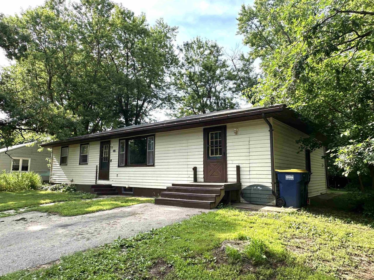 Property Photo: 418 East Acorn Drive WI 53511