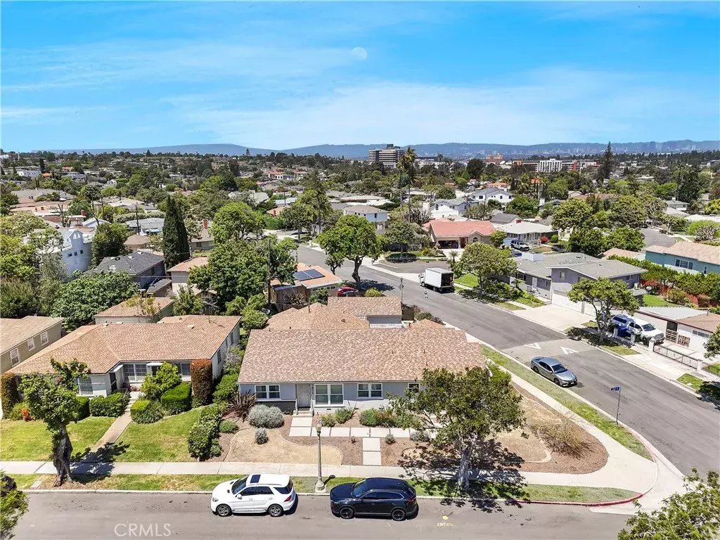 Property Photo:  7801 Flight Avenue  CA 90045 