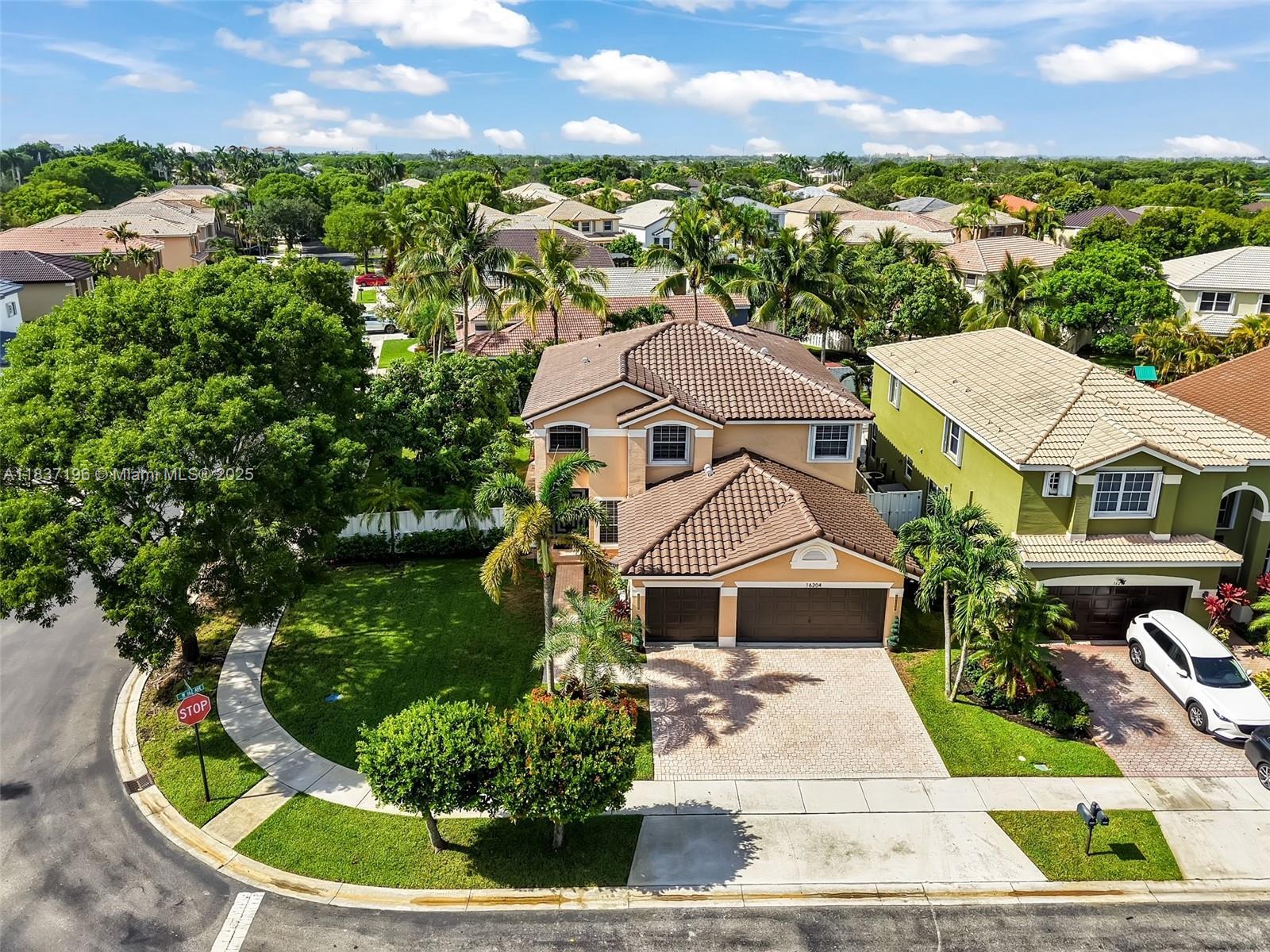 Property Photo: 16204 SW 18th Pl FL 33027