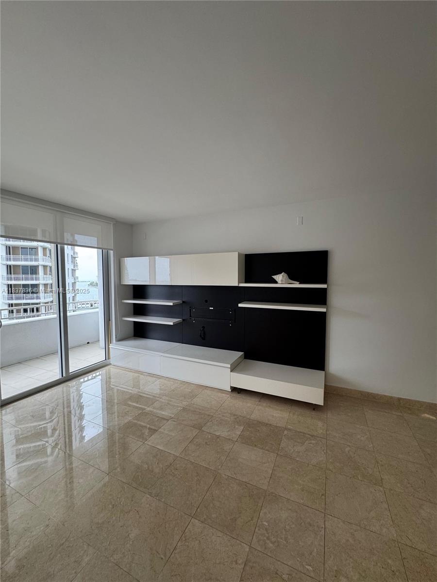 Property Photo: 801 Brickell Key Blvd 1005 FL 33131