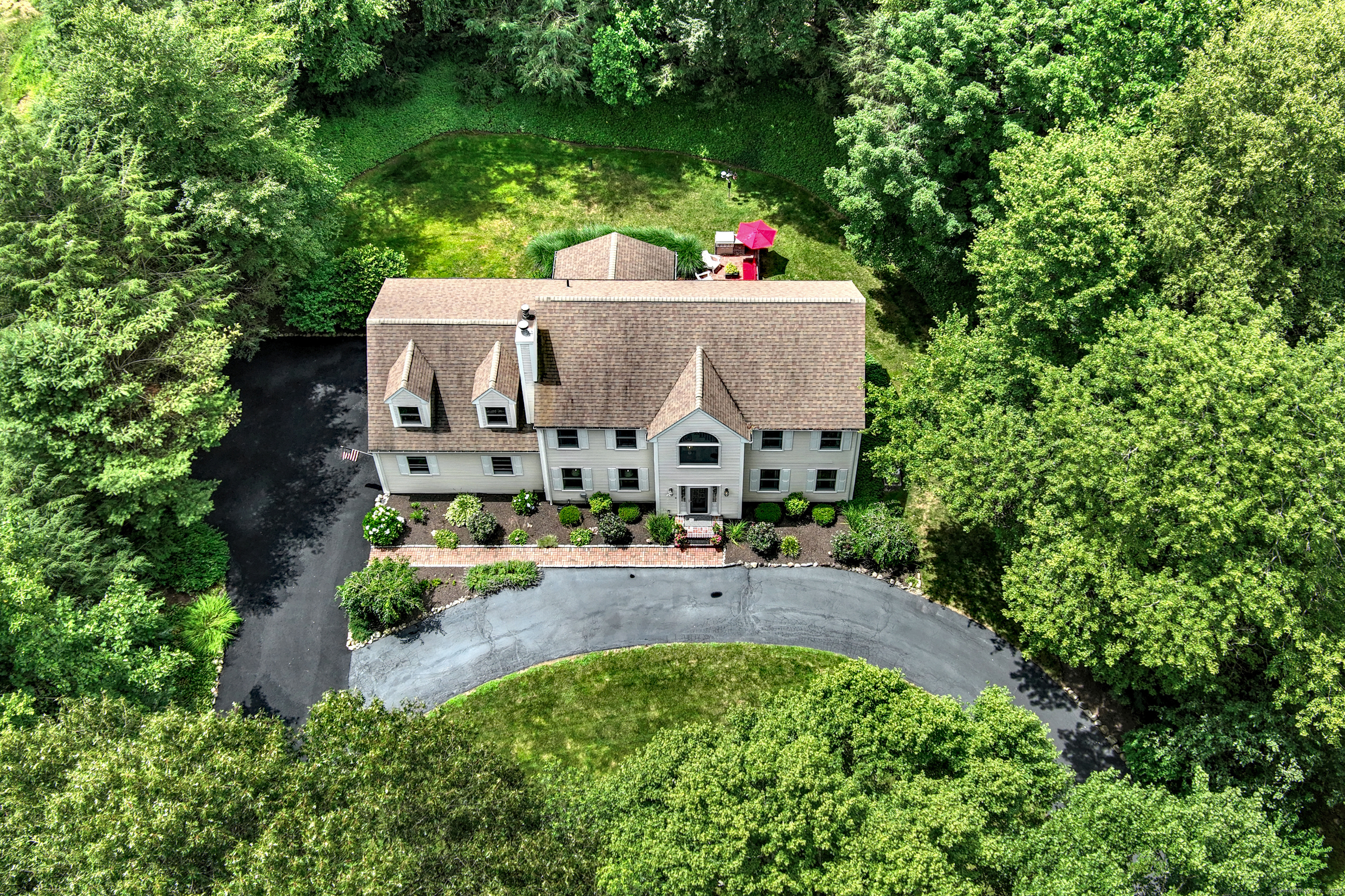 Property Photo: 11 Sweetbriar Lane CT 06482