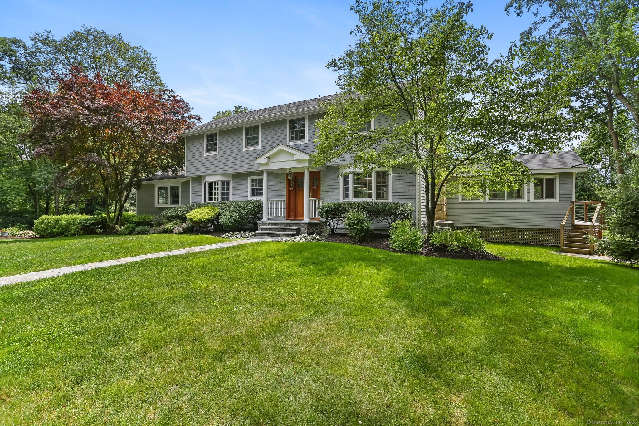 101 Golden Hill Street  Trumbull CT 06611 photo