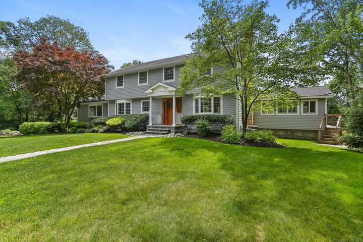 101 Golden Hill Street  Trumbull CT 06611 photo