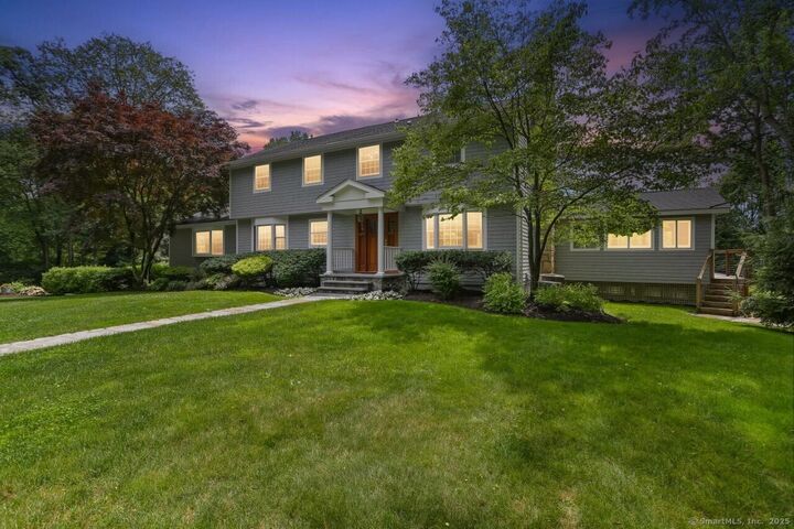 101 Golden Hill Street  Trumbull CT 06611 photo