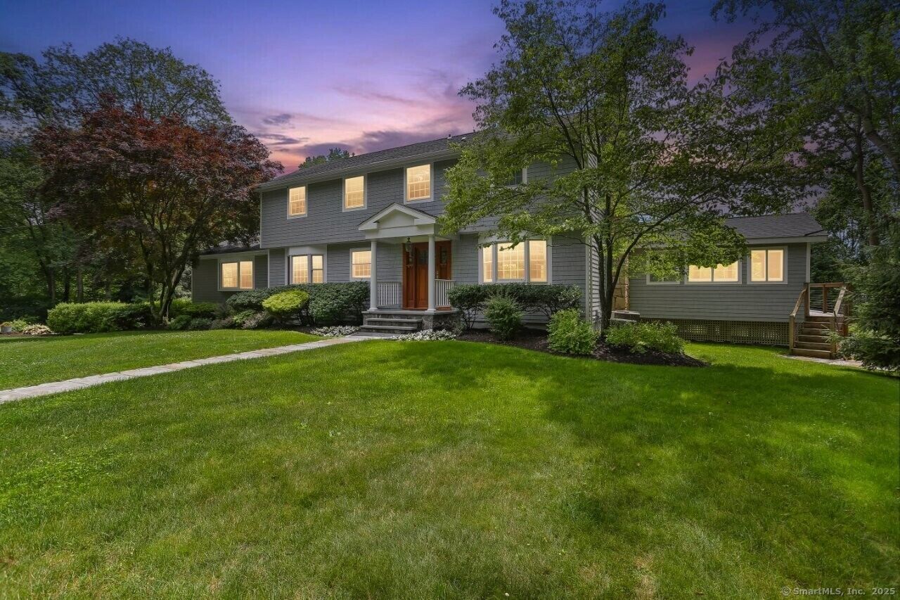 Property Photo:  101 Golden Hill Street  CT 06611