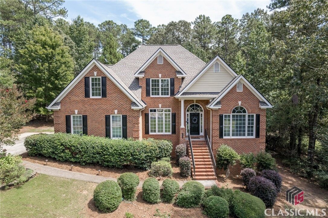 Property Photo: 1040 Creekstone Lane GA 30621
