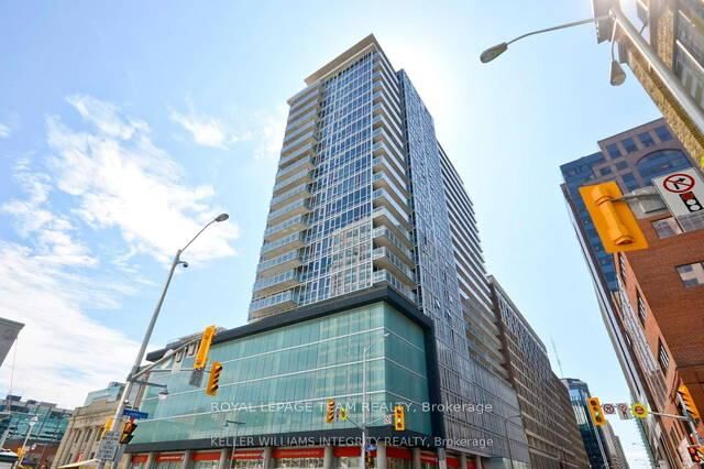 Property Photo: 324 Laurier Avenue W 2208 ON K1N 6P6