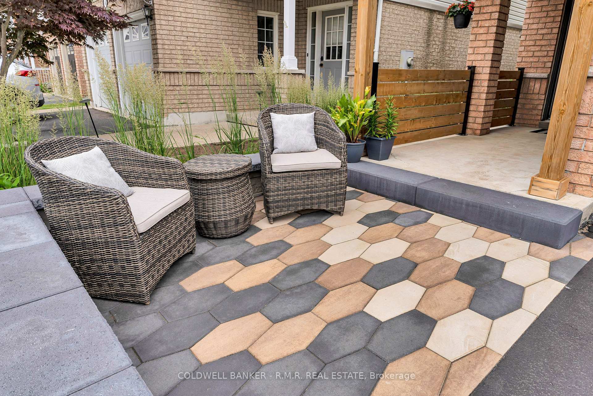 Property Photo: 48 Solmar Avenue ON L1R 2Z6