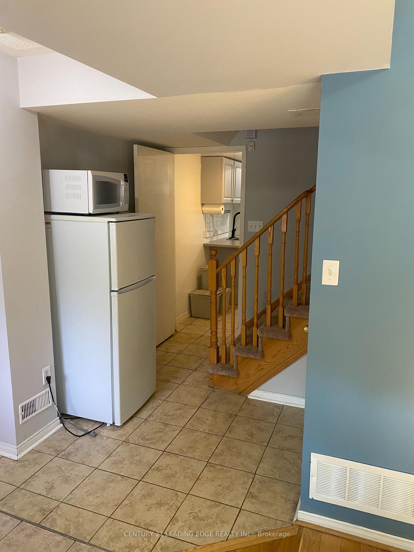 Property Photo:  121 Weston Road  ON M6N 5H4 