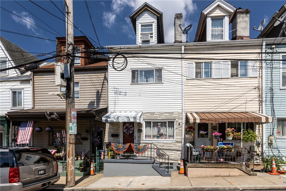 Property Photo: 422 Ella St PA 15224