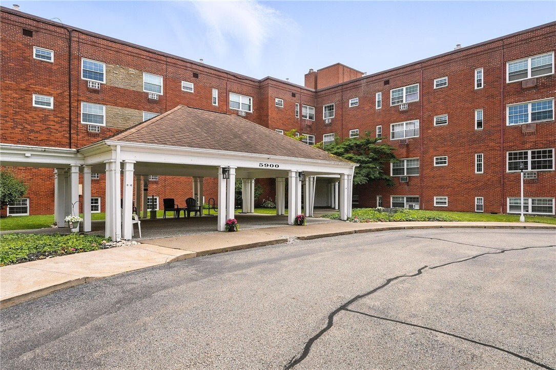 Property Photo: 5900 Babcock Boulevard 42 PA 15237