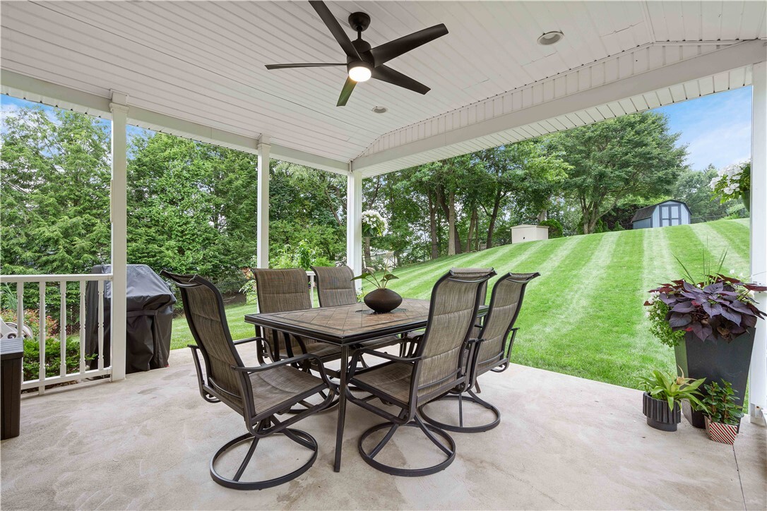 Property Photo: 1214 Regency Dr PA 15237