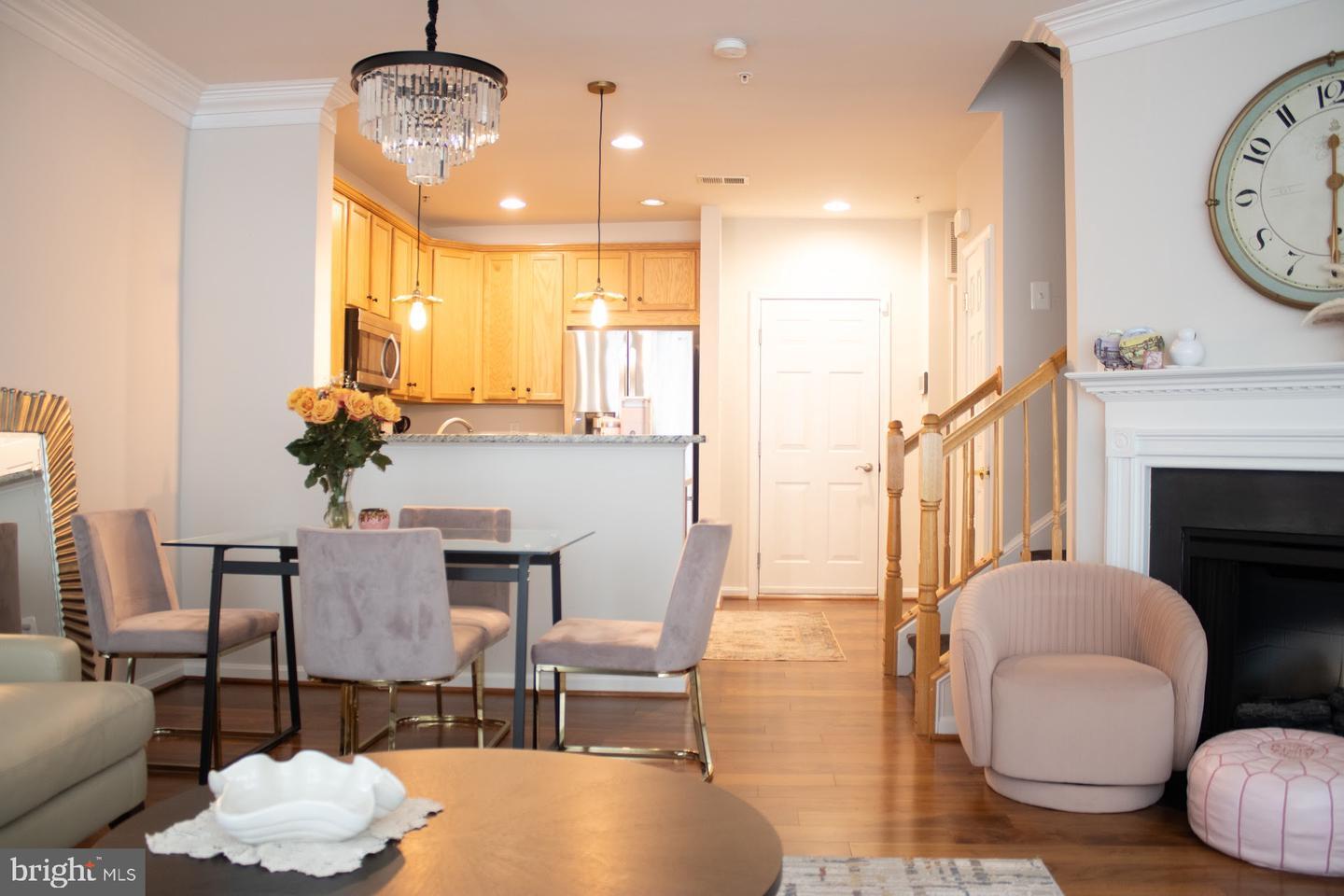 Property Photo: 19289 Winmeade Drive VA 20176
