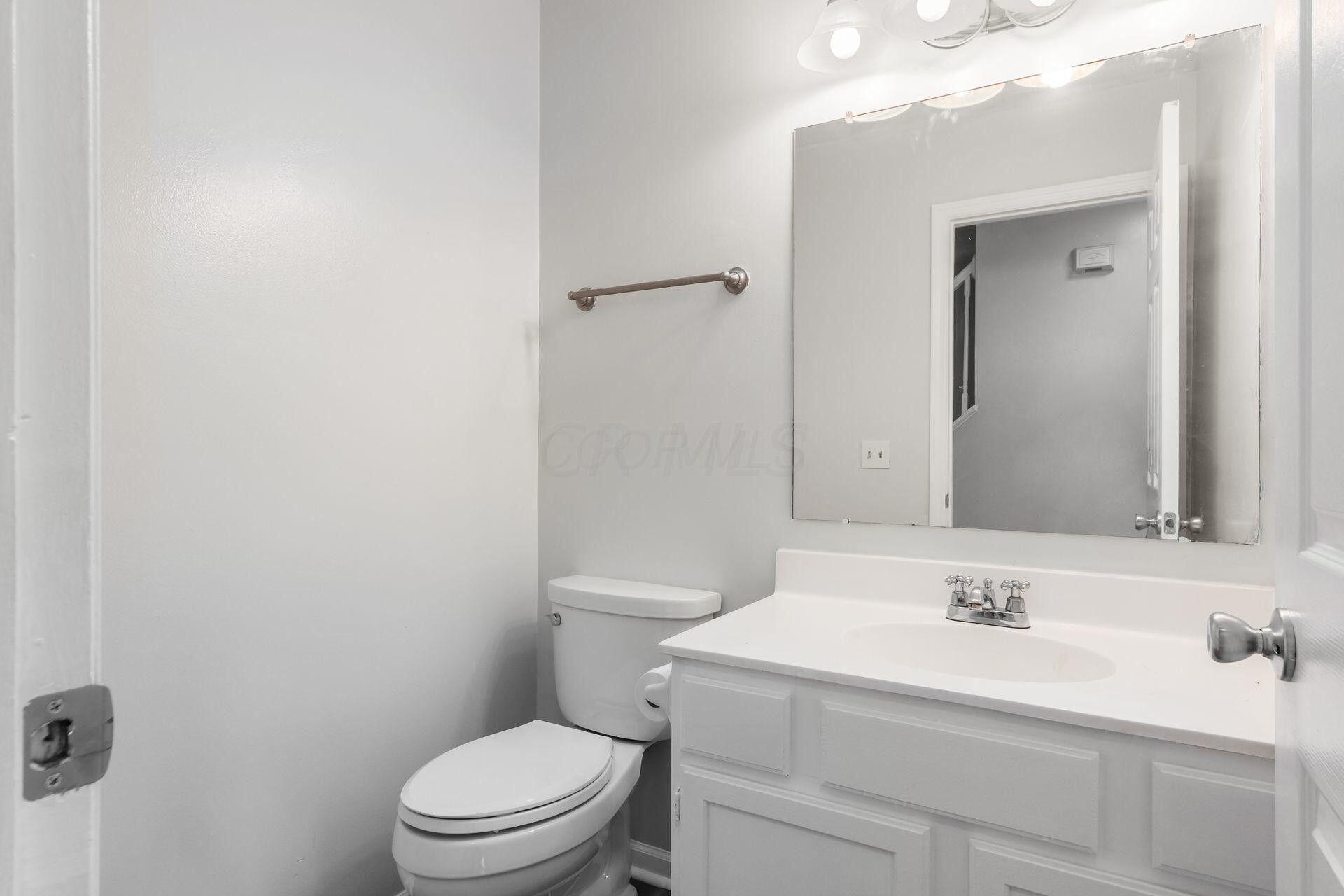 Property Photo: 5733 Clearfield Lane OH 43016
