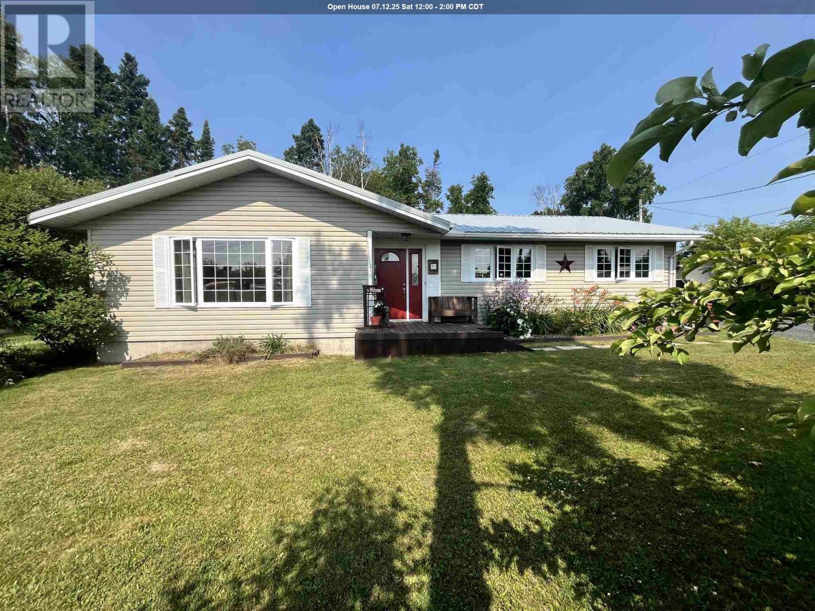 Property Photo: 21 Pine Street ON P0V 1T0