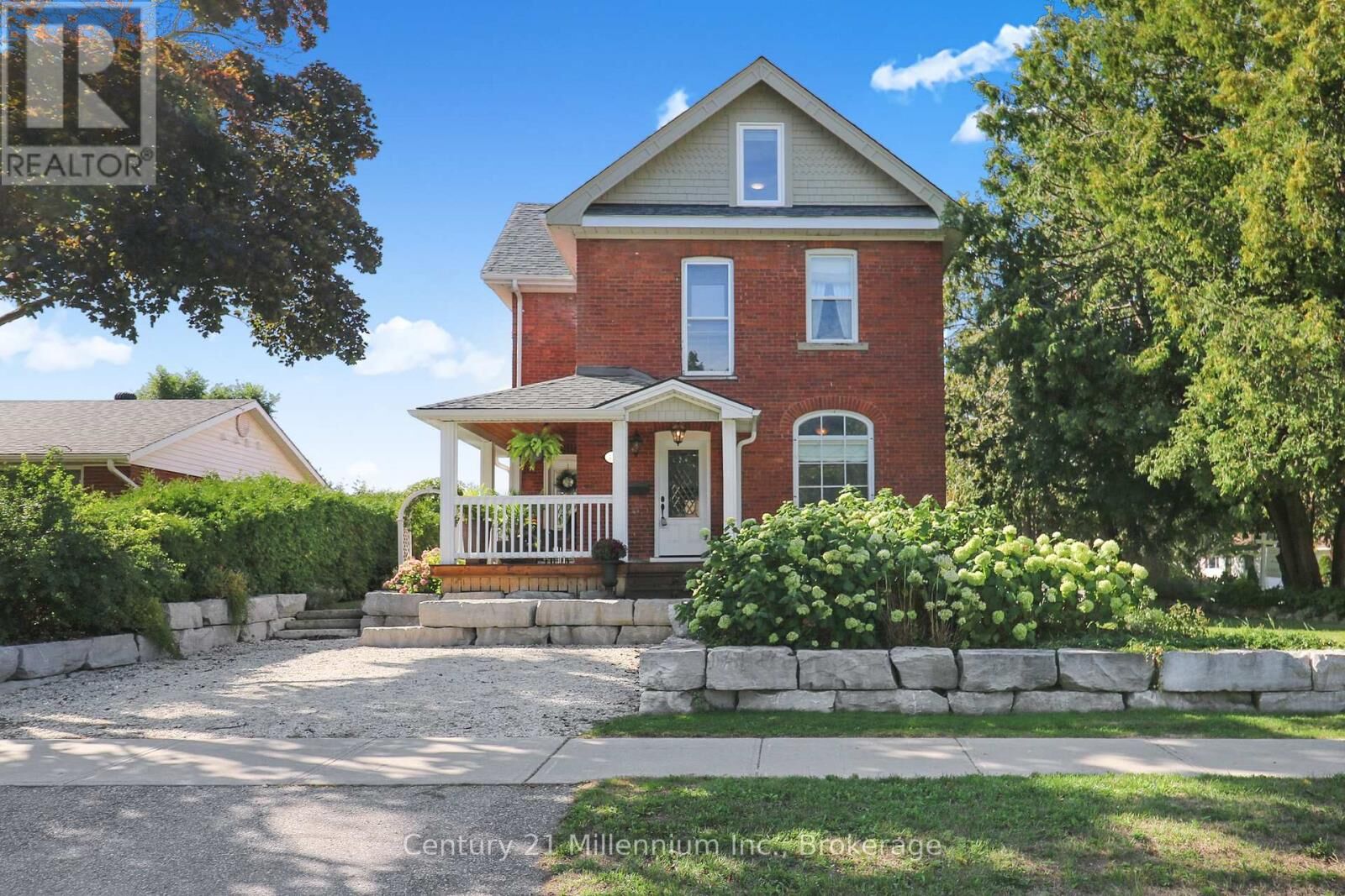 Property Photo: 439 Birch Street ON L9Y 2W4