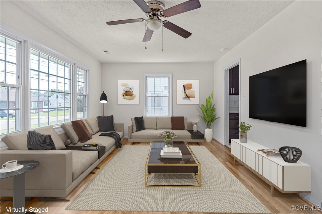 Property Photo: 18 N Daisy Avenue VA 23075