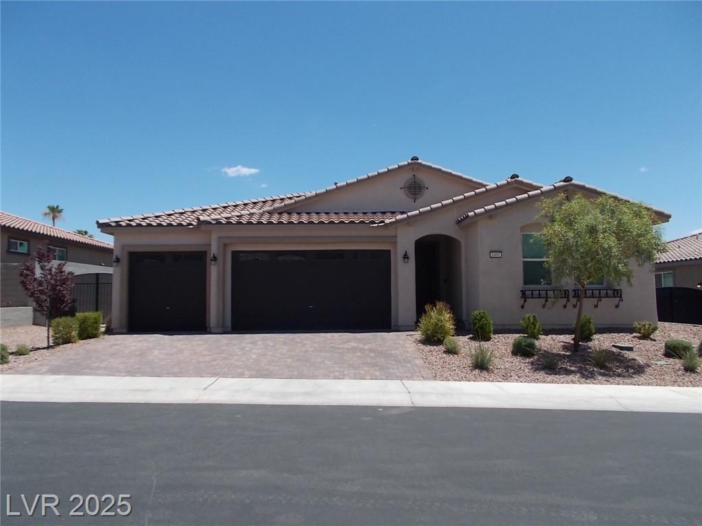 Property Photo: 1401 Cattail Falls Street NV 89005