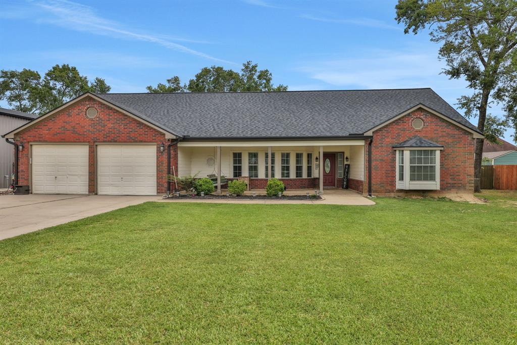 Property Photo: 6202 Oleander Drive TX 77523