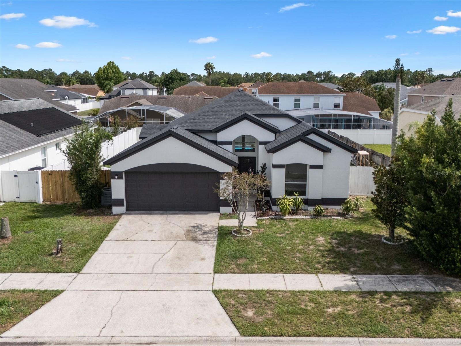 Property Photo: 2898 Picadilly Circle FL 34747