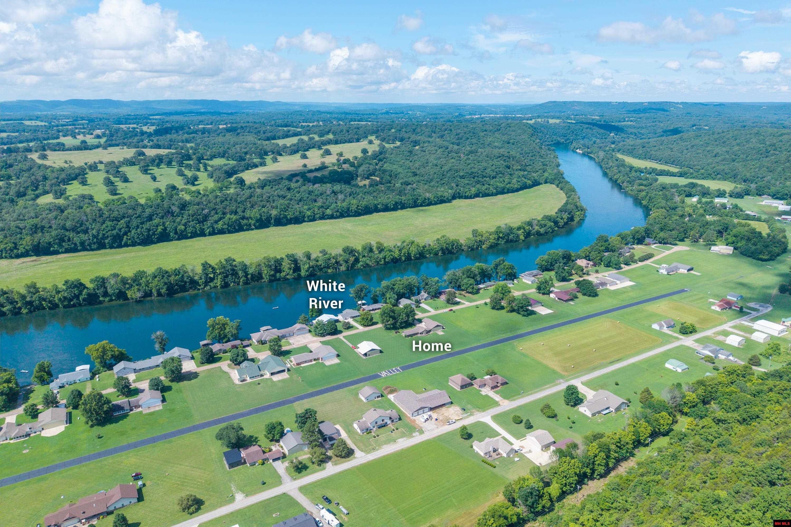 Property Photo: 563 Valley Airport Drive AR 72626