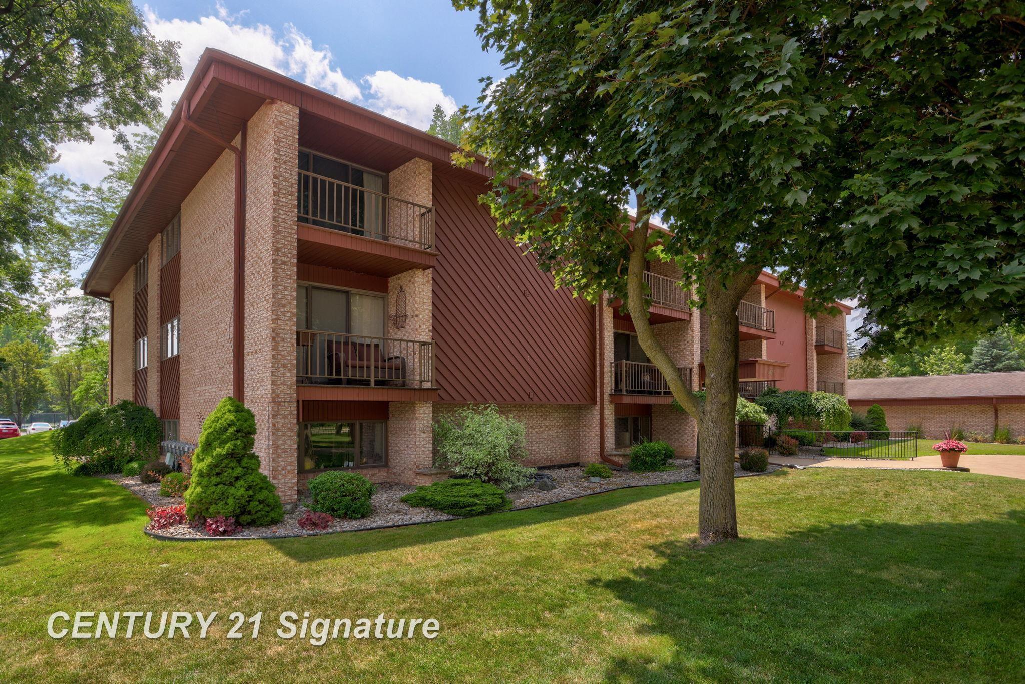 Property Photo: 4515 Gratiot Road 11 MI 48638