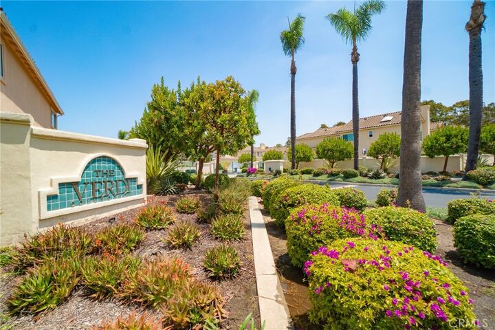 Property Photo:  2562 Woodbury Drive  CA 90503 