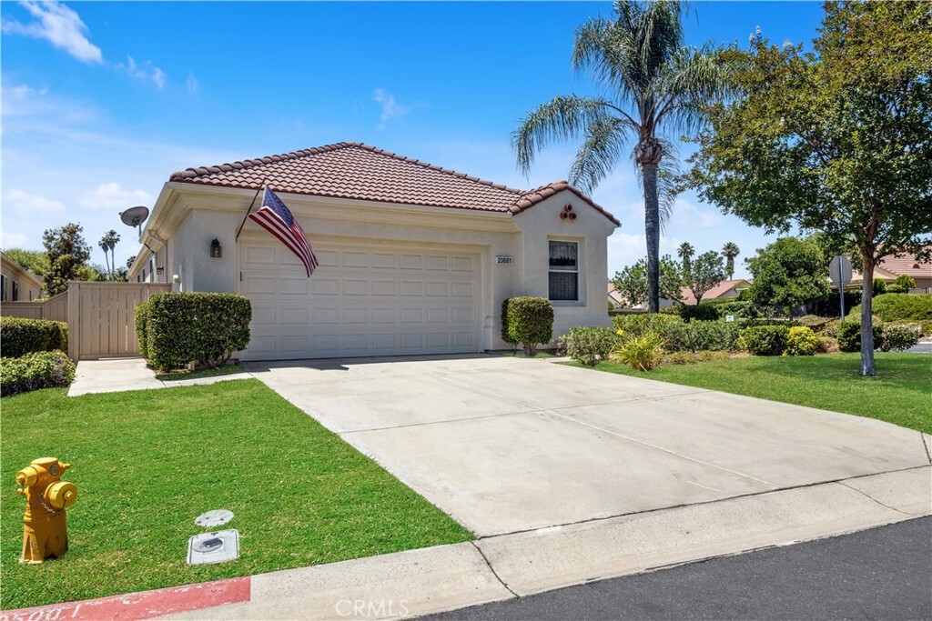 Property Photo:  23681 Corte Sabio  CA 92562 