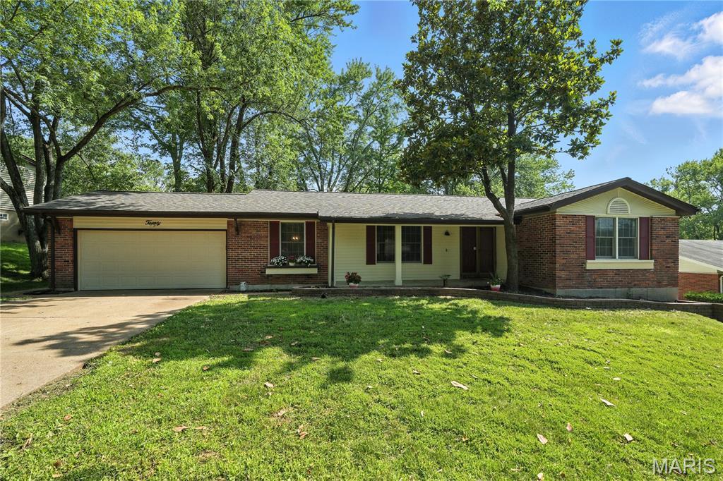 Property Photo: 20 Hiddenbrook Drive MO 63033