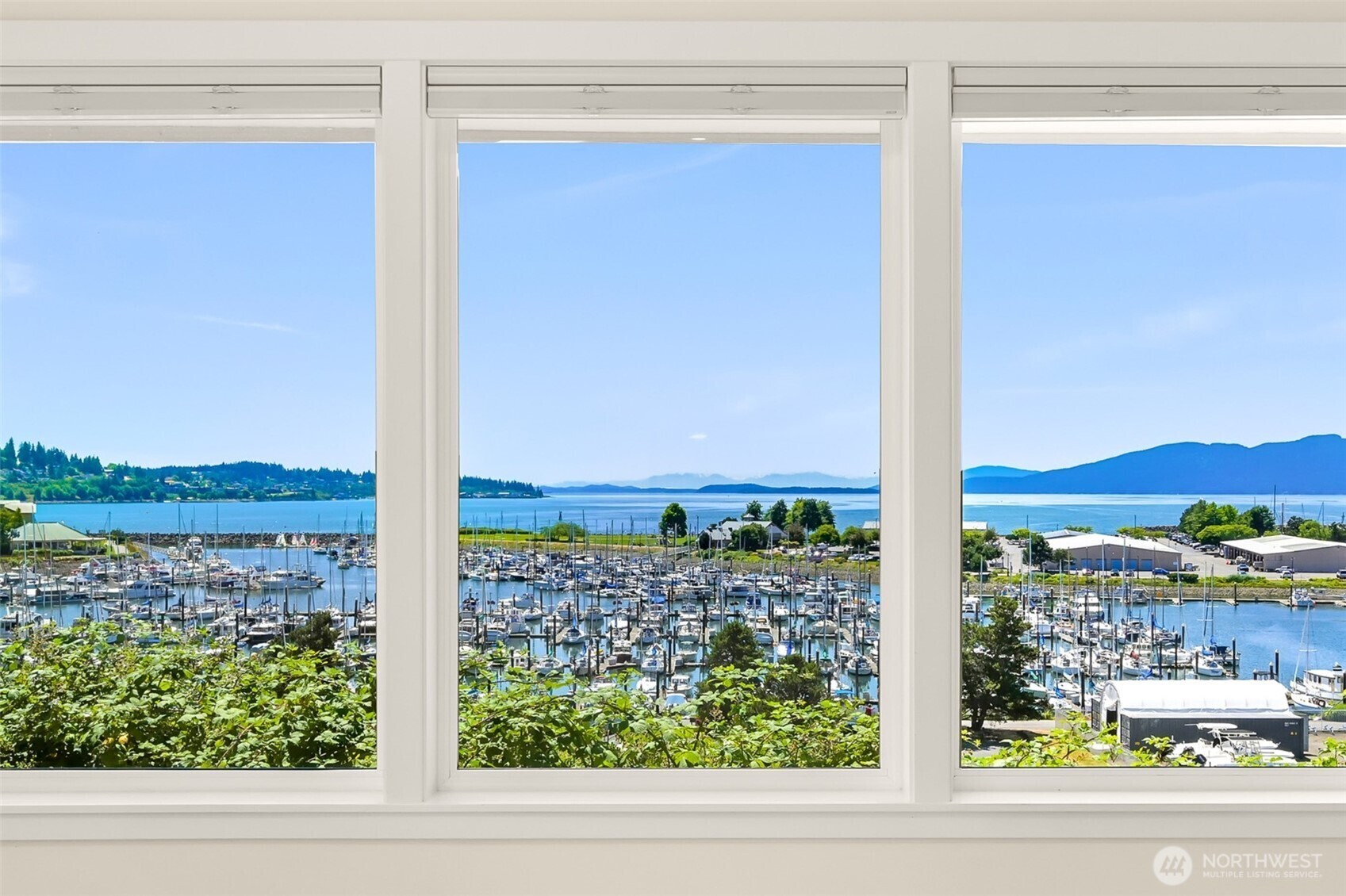 Property Photo: 2011 Eldridge Avenue WA 98225